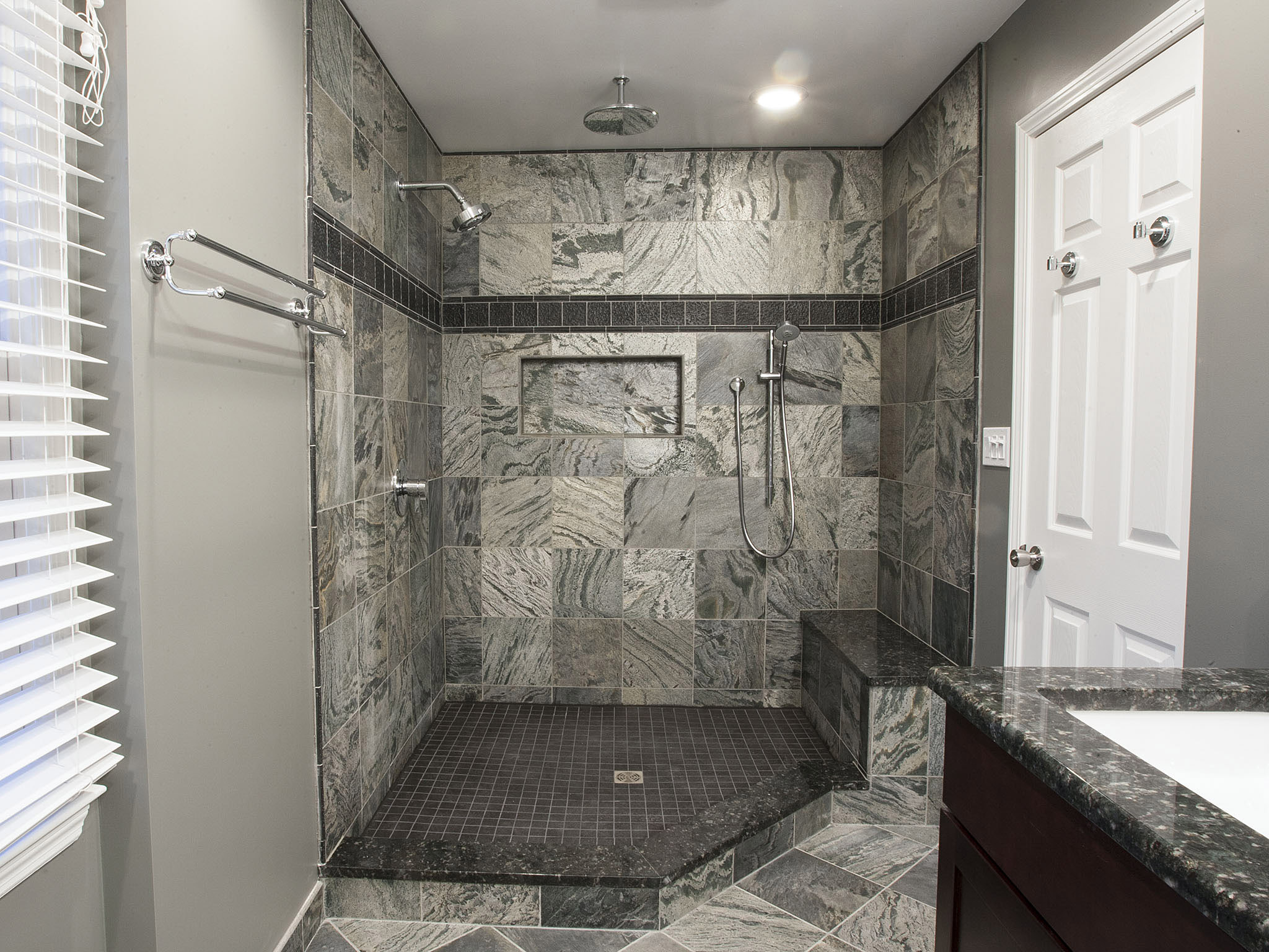 Custom shower base – slate stone tile